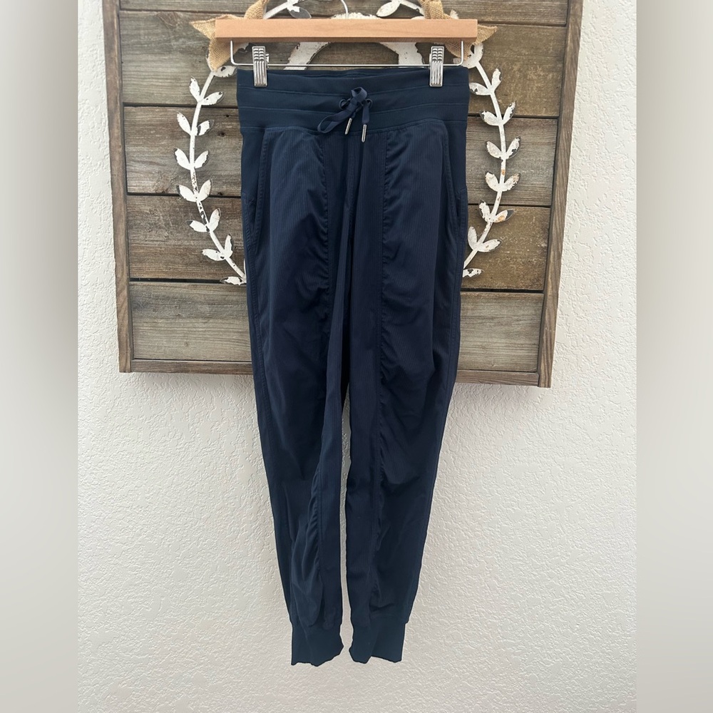 Lululemon Dance Studio Mid-rise Navy Drawstring Jogger Pants‎ size 2